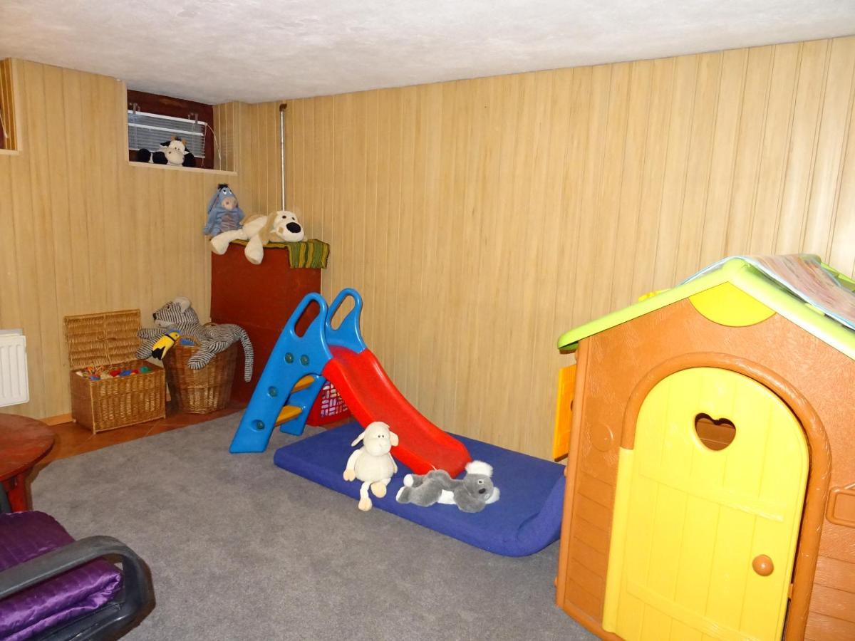 Olimp Pokoje I Apartamenty Щирк Экстерьер фото