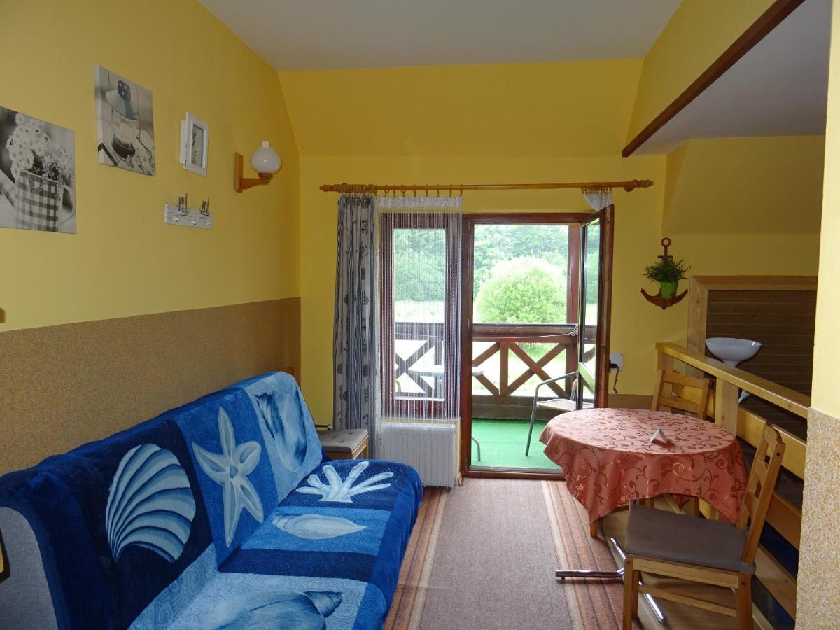 Olimp Pokoje I Apartamenty Щирк Экстерьер фото