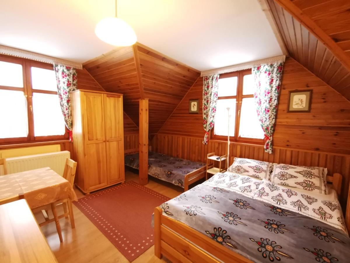 Olimp Pokoje I Apartamenty Щирк Экстерьер фото